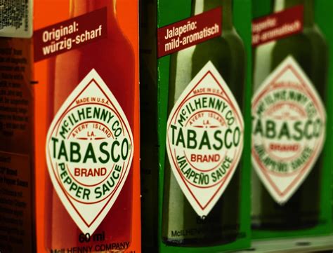 《アントニオ猪木経歴》 名前：アントニオ猪木 本名：猪木寛至（いのきかんじ） 生年月日：1943年2月20日 年齢：76歳 出生地：神奈川県横浜市鶴見区 学歴：横浜市立寺尾中学校 前職：会社役員 現職：外交防衛委員会、国際経済 タバスコを日本に持ち込んだのはアントニオ猪木という話の ...