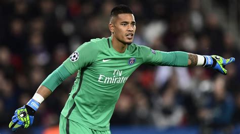 Mbappe monaco'dayken heyecanlandırmıştı ama psg'ye gitti gideli cl'de türk takımlarına istatistik kasmaktan başka bir işe yaramıyor. Paris Saint-Germain's Unai Emery firm about Alphonse ...