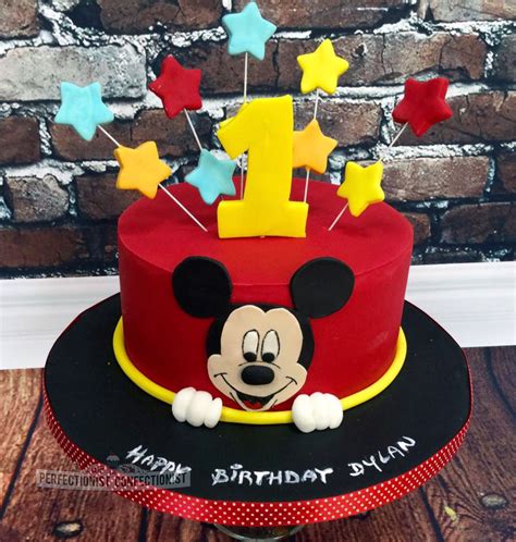 The Perfectionist Confectionist: Dylan - Mickey Mouse 1st Birthday Cake