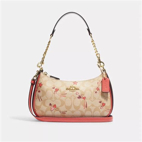 Coach Teri Shoulder Bag In Signature Canvas With Heart And Star Print