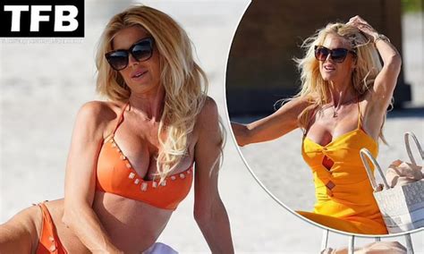 Victoria Silvstedt Brings Incredible Beach Body To Miami 86 Photos