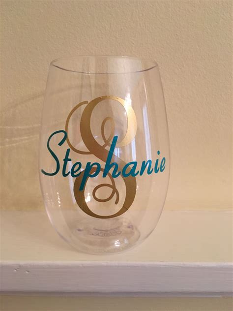 Name Monogram With Capital Letter In Script On Govino Wine Glass With