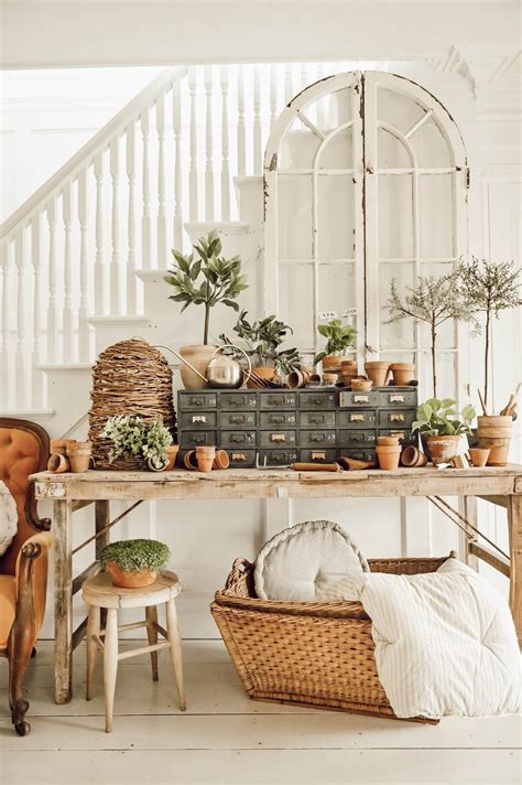 Greenhouse Spring Decor In 2020 With Images Spring Interiors