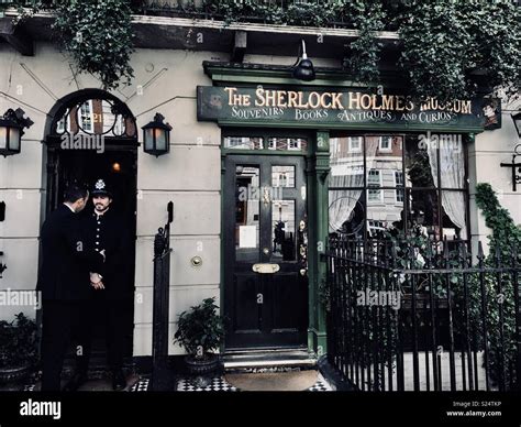 Sherlock Holmes Museum In London Stock Photo Alamy