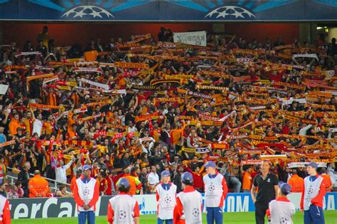 Galatasaray Fans 1 Ronnie Macdonald Flickr