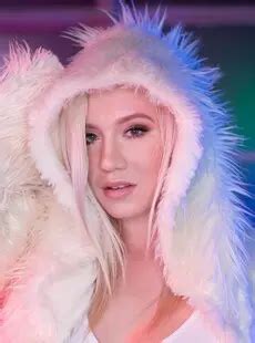 Brazzers Bailey Brooke Hot Cold Zzup Com