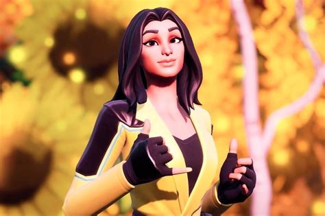 Although this wasn't beneficial in broad daylight, a totally black superhero's skin was practically invisible in the. fortnite yellow jacket in 2020 | Yellow jacket, Fortnite ...