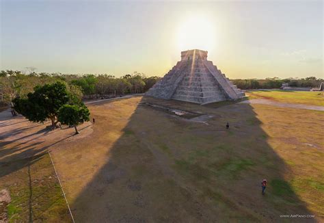 Chichen Itza 1