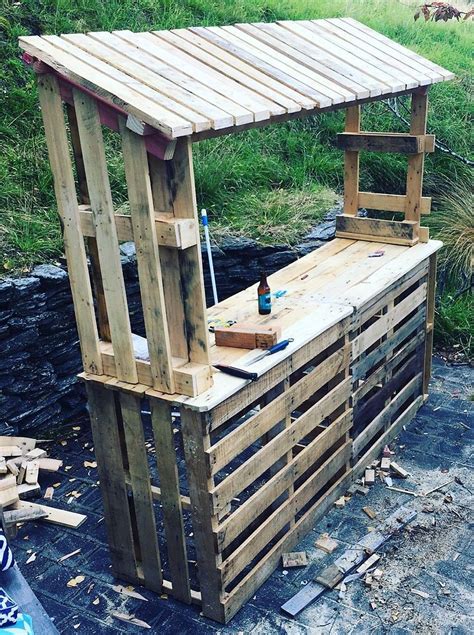 Recycled Pallet Bar Diy Outdoor Bar Outdoor Pallet Bar Pallet Bar Diy