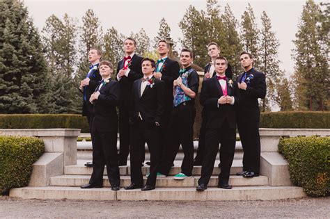 7 Prom Poses And Ideas For Memorable And Fun Photos