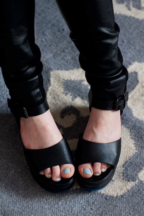 Sasha Spielbergs Feet