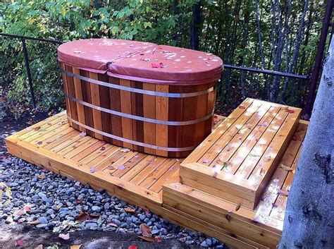 Covered Wooden Tub Small Hot Tub Cedar Hot Tub Outdoor Bathtub