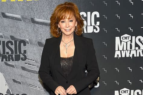 Reba Mcentires Shoe Collection Feat 85 Pairs Of Boots Really