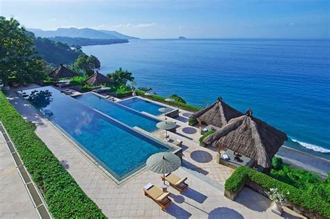 15 Most Luxurious Hotel Swimming Pools In The World