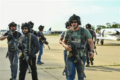 Season three of seal team begins with jason hayes (david boreanaz) leading the team on a mission in serbia, but they question clay's (max thieriot) readiness after his injuries last year. 'SEAL Team' Season 3, Episode 2 'Ignore and Override ...
