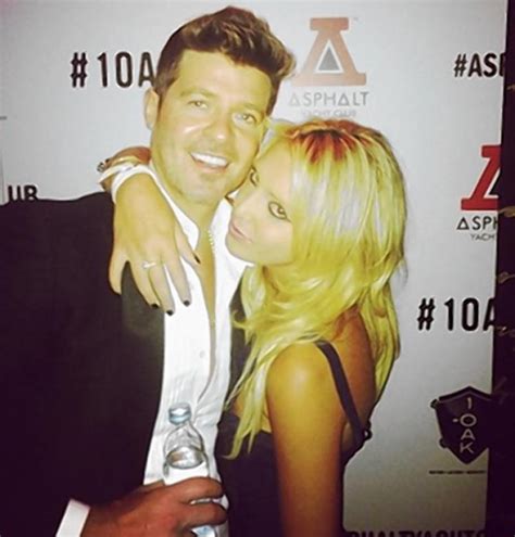 Robin Thickes Cheeky Fan Lana Scolaro Says Singer Cheated On Wife