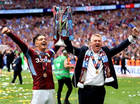 Последние твиты от aston villa (@avfcofficial). Aston Villa promoted: Players and staff celebrate Wembley ...
