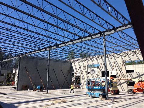 East Newton Structural Steel Installation For Two Warehouses 30000
