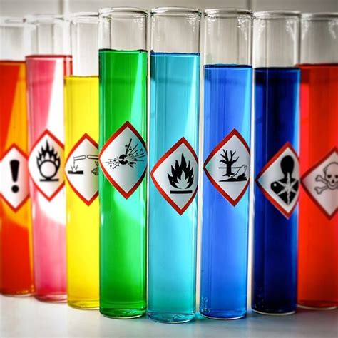 Etiquetado principal para productos químicos peligrosos PCC Group