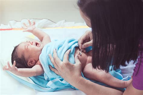 Lupilu La Higiene Del Recién Nacido El Cordón Umbilical Lidl