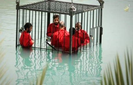 Islamic state in iraq and the levant）は、イラクとシリアにまたがる地域で活動するイスラーム過激派組織で . 捕虜を溺死、焼殺、爆殺…「イスラム国」の新動画に衝撃 ...