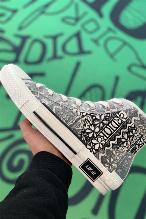 Обувь диор, ботинки диор, кеды, обувь dior, ботинки dior. Shawn Stussy x Dior B23 Sneakers Closer Look | HYPEBAE