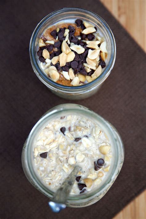 So easy and perfect for a quick healthy breakfast on the go! Try These Overnight Oats Recipes — All Under 400 Calories | Oats recipes, Food, Food recipes