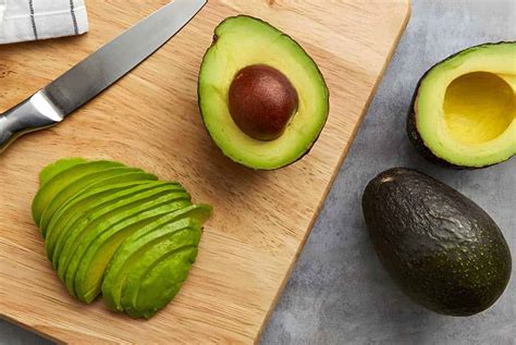 6 Easy Steps To Cut Avocados For Your Sushi Step By Step Guide