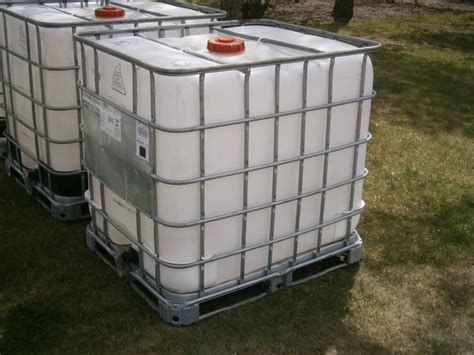 250 Gallon Poly Chemical Tote May Ag Related Auction K Bid