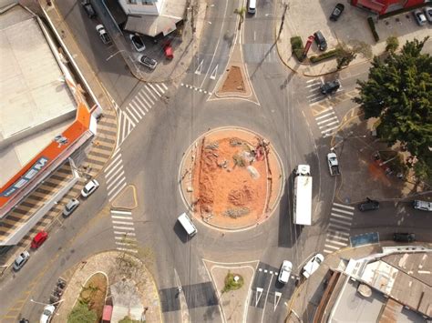 Prefeitura Inicia Obras De Revitalização Da Rotatória Em Frente à Subida Para O Cartório De