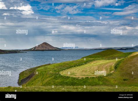 Sk Tusta Ag Gar El Lago Myvatn Islandia Los Humedales Se Conservan Y