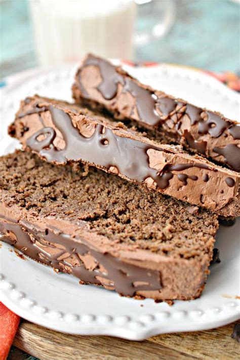 What is it about being cooped up inside that makes people want to pick up a bread pan or cookie sheet? Keto Bread â BEST Low Carb Keto 3 Musketeers Bread Recipe