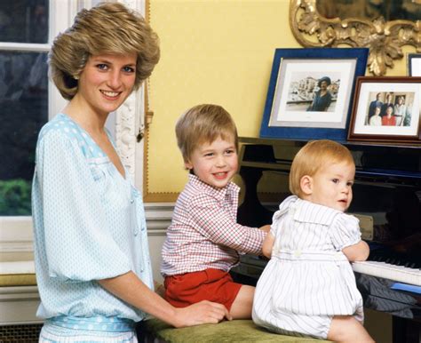In Photos Celebrating Princess Diana 25 Years After Her Death