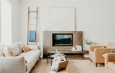 4 Steps You Can Take Right Now For A Clutter Free Living Room