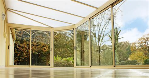 What Are Polycarbonate Windows With Pictures