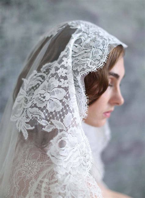 Wedding Veil Mantilla Lace Trimmed Veil With Headband Style 709