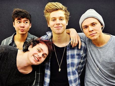10 Best 5 Seconds Of Summer Songs Of All Time