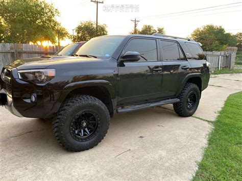 2019 Toyota 4runner With 17x9 12 Fuel Covert And 28570r17 Firestone