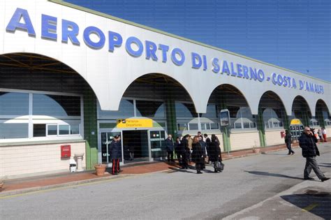 Banco di napoli s.p.a., 3, via fieravecchia, banche ed istituti di credito e risparmio salerno info e contatti: Il sistema aeroportuale di Napoli e Salerno / Aeropolis ...