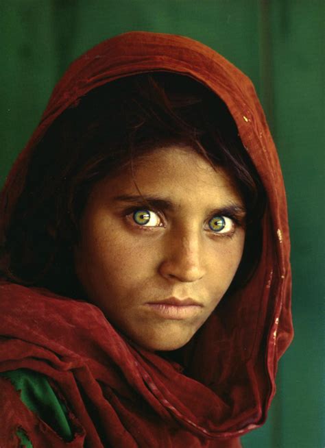 Afghan Girl 1984 Afghan Girl Steve Mccurry Famous Portrait