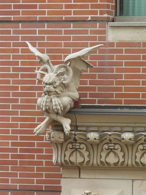 Gargoyle In Chicago Fantasy Creatures Mythical Creatures Dragons