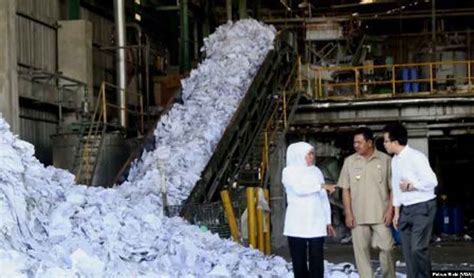Jawa Timur Garap Pembangkit Listrik Tenaga Sampah Beroperasi Awal