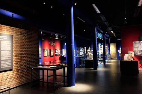 Andersen museum is a treasure trove filled with everything that constituted the fairy tale writer's life and art. H C Andersen Museum (Odense) - 2020 All You Need to Know ...