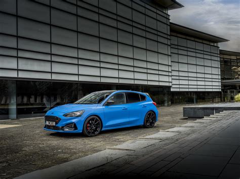 2021 Ford Focus St Edition Is A Track Focused Hot Hatch With Gt And