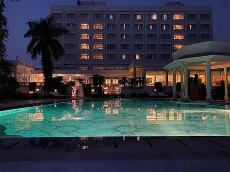 Tajview Ihcl Seleqtions By Taj Best Rates On Agra Hotel Deals Reviews And Photos