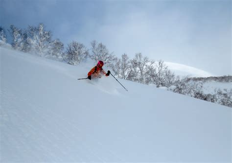 Chisenupuri Snowcats Niseko Cat Skiing