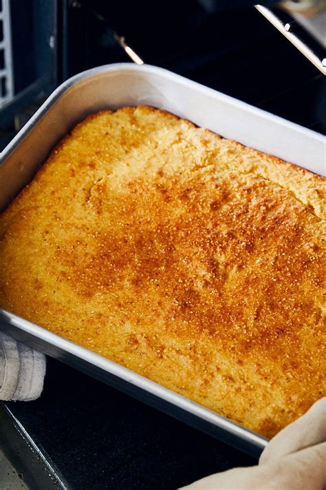 The bread is firm, moist, and cuts without crumbling to bits. Yellow Grits Cornbread Recipe / Vegan Cornbread Recipe ...