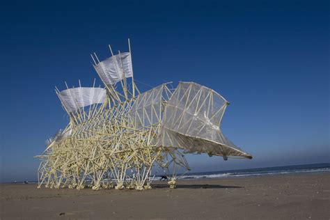 See more ideas about theo jansen, jansen, strandbeest. Theo Jansen Empathische Systeme | Frankfurter Kunstverein