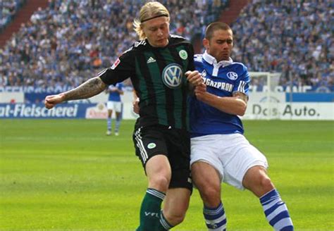 Danske simon kjær skifter italien og palermo ud med tyskland og wolfsburg. Wolfsburg's Simon Kjaer likely to remain at the club ...