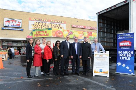 NWL hosts food drive with the INN | Herald Community Newspapers | www ...